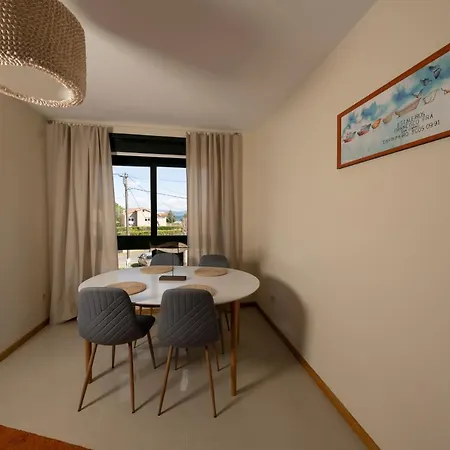 Pinto Playa De Langosteira En Finisterre Con Vistas Al Mar *