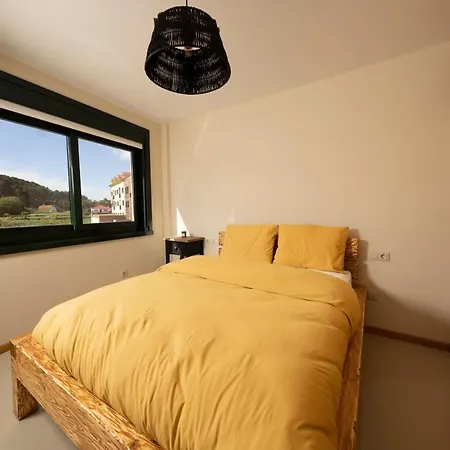 Pinto Playa De Langosteira En Finisterre Con Vistas Al Mar * San Martín de Arriba